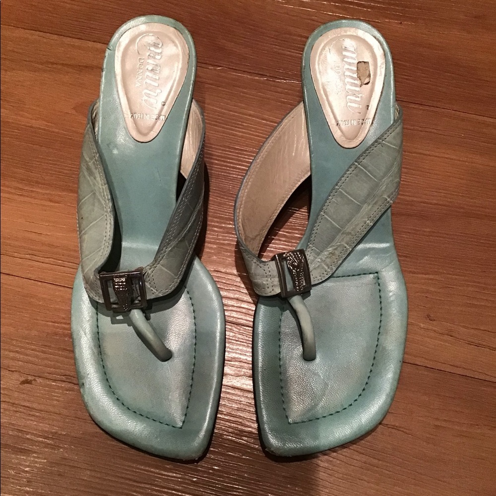 Mauri Gator Kitten Heels